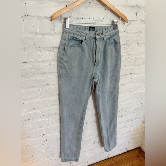 BDG Urban Outfitters Mom Jeans High Rise Light Wash Size 26 - Picture 4 of 5